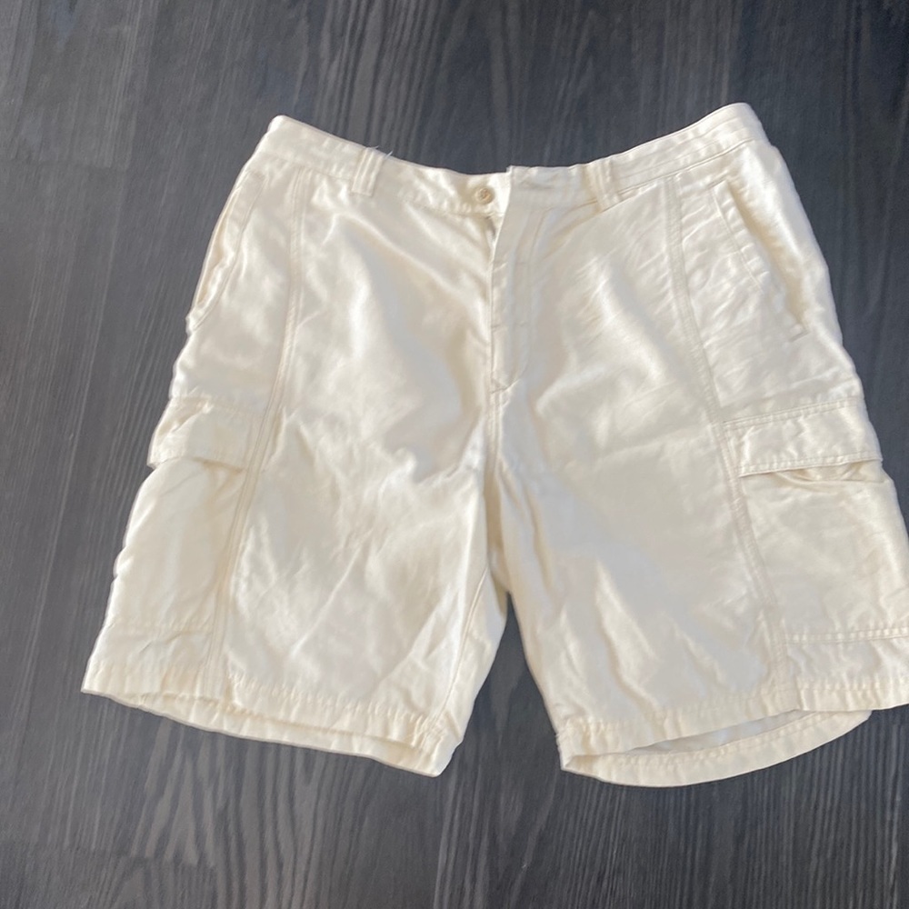 🍍TOMMY BAHAMA SHORTS 🍍Size 36🍍